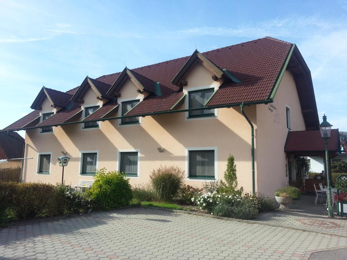 Restaurant Gaestehaus Seiger Sankt Lorenzen bei Knittelfeld المظهر الخارجي الصورة