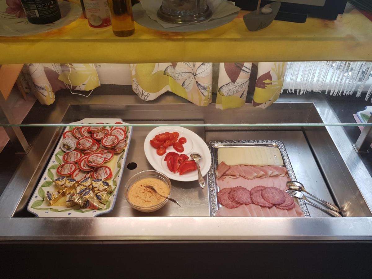 Restaurant Gaestehaus Seiger Sankt Lorenzen bei Knittelfeld المظهر الخارجي الصورة